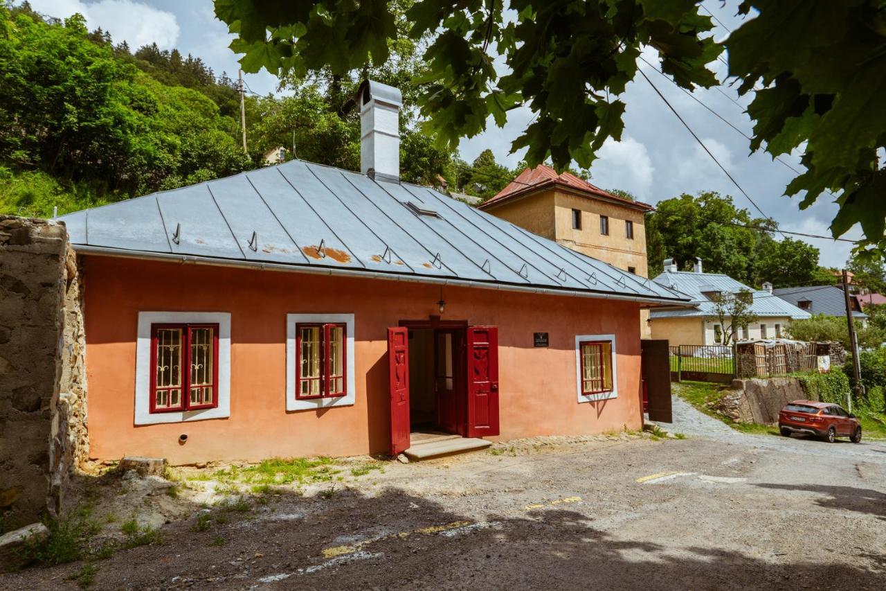 Apartmany Rodny Dom Deza Hoffmanna Banská Štiavnica المظهر الخارجي الصورة